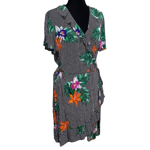 Who What Wear Tropical Floral Wrap Dress Ruffle Black Stripe XXL - Picture 2 of 7